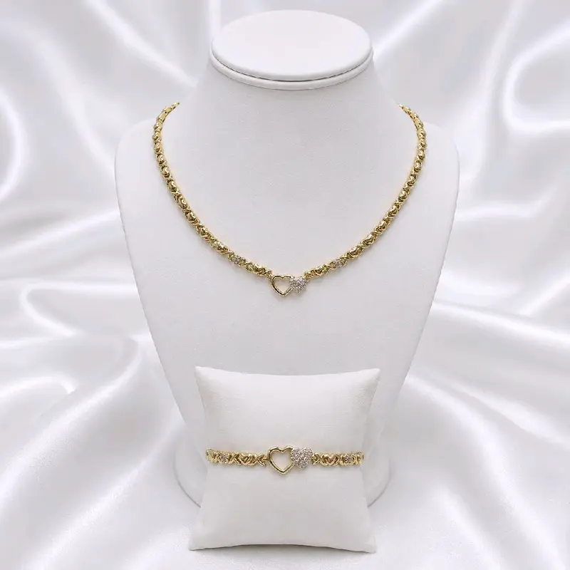 LaYaiBoutique #2085 high quality 14k gold plated xoxo set.