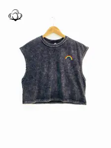 Women's Rainbow Stripe Print Crew Neck Tank Top, Tropical Street Fashion Casual Sleeveless Top for Daily Wear, Ladies Clothes for All Seasons, Socks