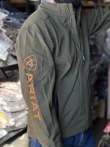 ARIAT LOGO MEN BRINE OLIVE 2.0 SOFT-SHELL JACKET