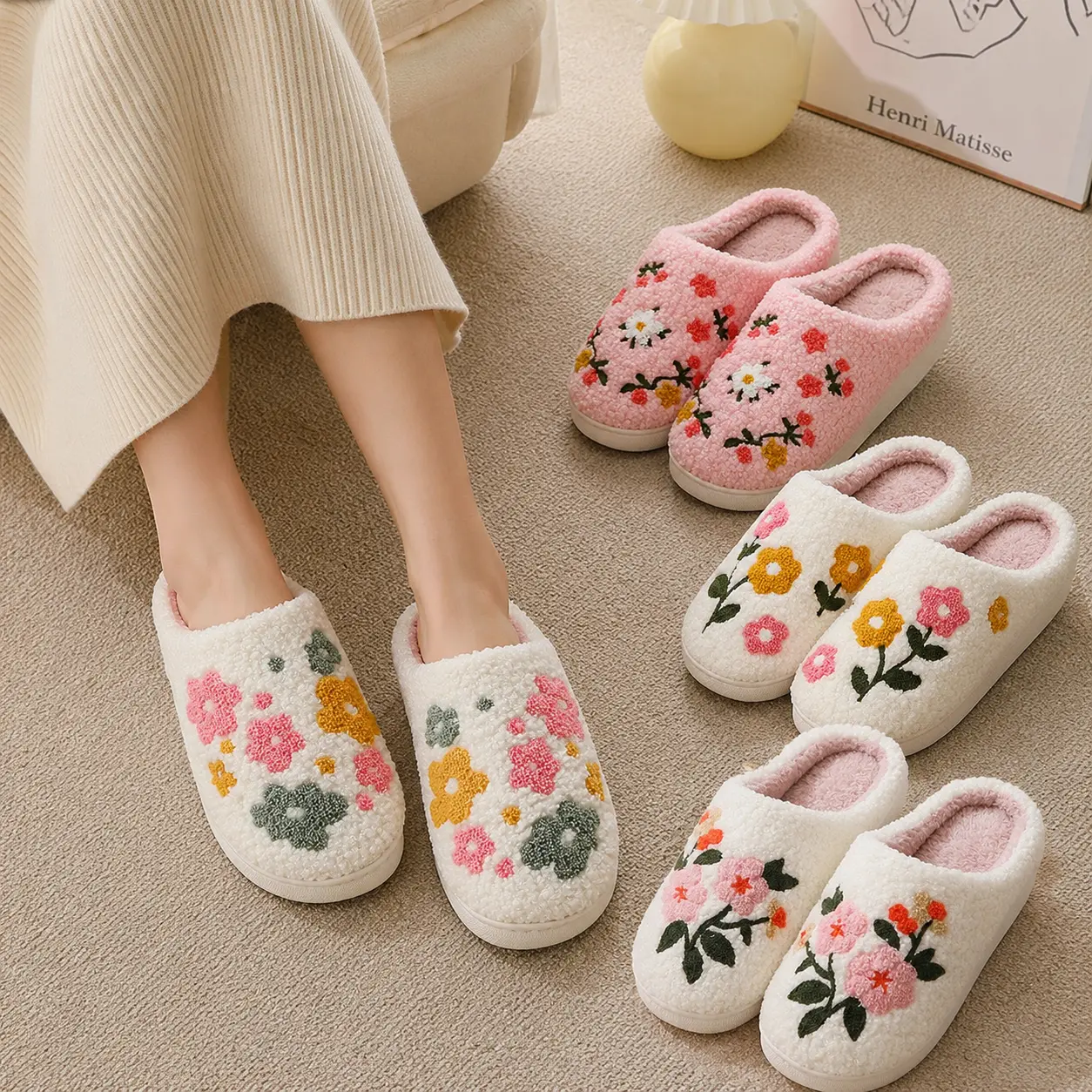 FEITAI Unisex Flat Slide Slippers - Warm Fuzzy Plush, Anti-Slip Fuzzy House Shoes, Warm Home Shoes for 4 Young Starlets, Indoor Bedroom & Outdoor Casual Use, Flat Slippers, Soft