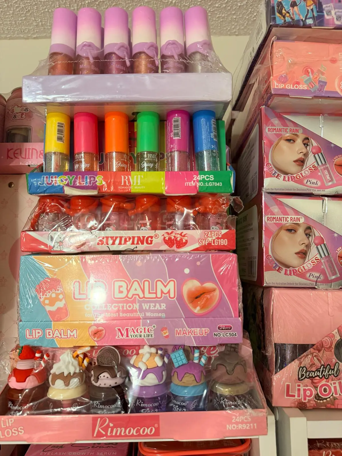 Wholesale Makeup Bundle- 6 Dozen