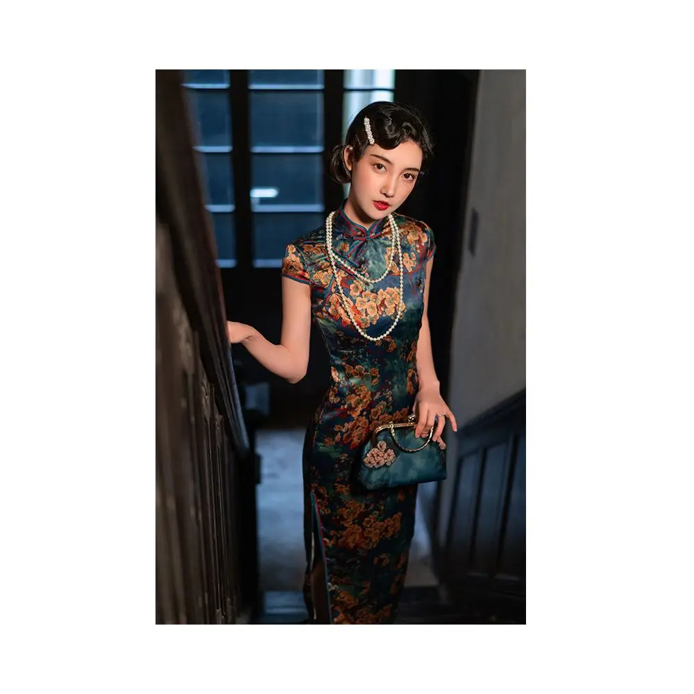 Vintage Floral Qipao Dress | Neo-Chinese Cheongsam, Modern Oriental Dress, Elegant Evening / Daily Wear