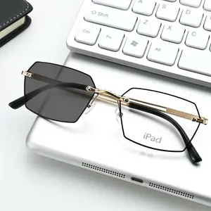 Photochromic Progressive Multifocal Glasses Smart Anti-Blue Light Auto Color Changing Auto Zoom Steel Frame Bifocals for Men and Women