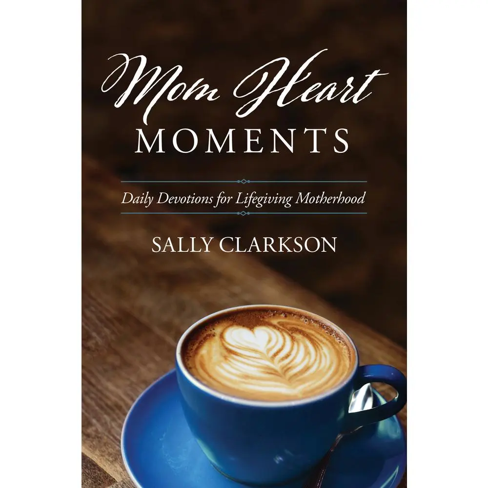USED Book - Mom Heart Moments: Daily Devotions for Lifegiving Motherhood by Clarkson, Sally (Paperback) - english