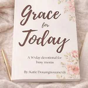 Grace for Today – 30-Day Christian Devotional for Busy Moms | Daily Encouragement & Prayer