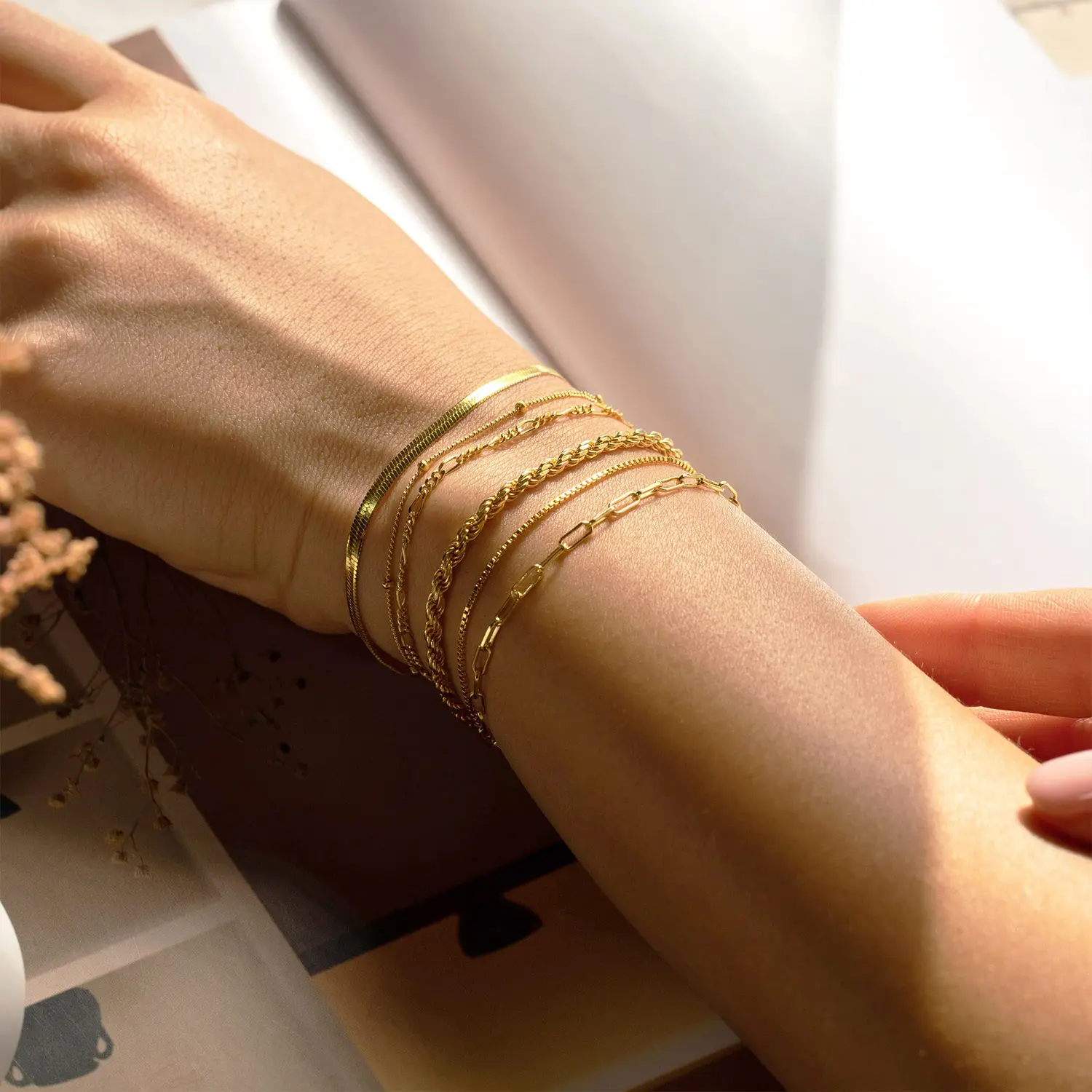 Loyalove 6PCS Stackable Chain Bracelets for Women, Dainty Gold Silver Tone Layered Bracelet Set, Paperclip Rope Snake Beaded Figaro Bracelet, Minimalist Everyday Jewelry Gift for Her