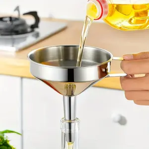 The funnel filter screen is leaking oil, the kitchen oil pouring device is thickened with a large diameter for household use, and the classification filter is a universal funnel, Kitchen Pour Accessories