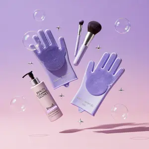 The Glam Brush Cleaner