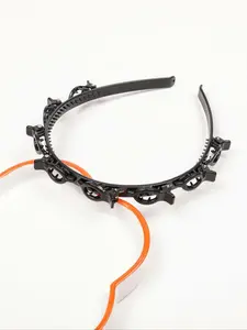 A novel multifunctional headband, fashionable headwear, and hair accessories that look elegant and minimalist for daily wear, making it a surprising and exquisite small gift