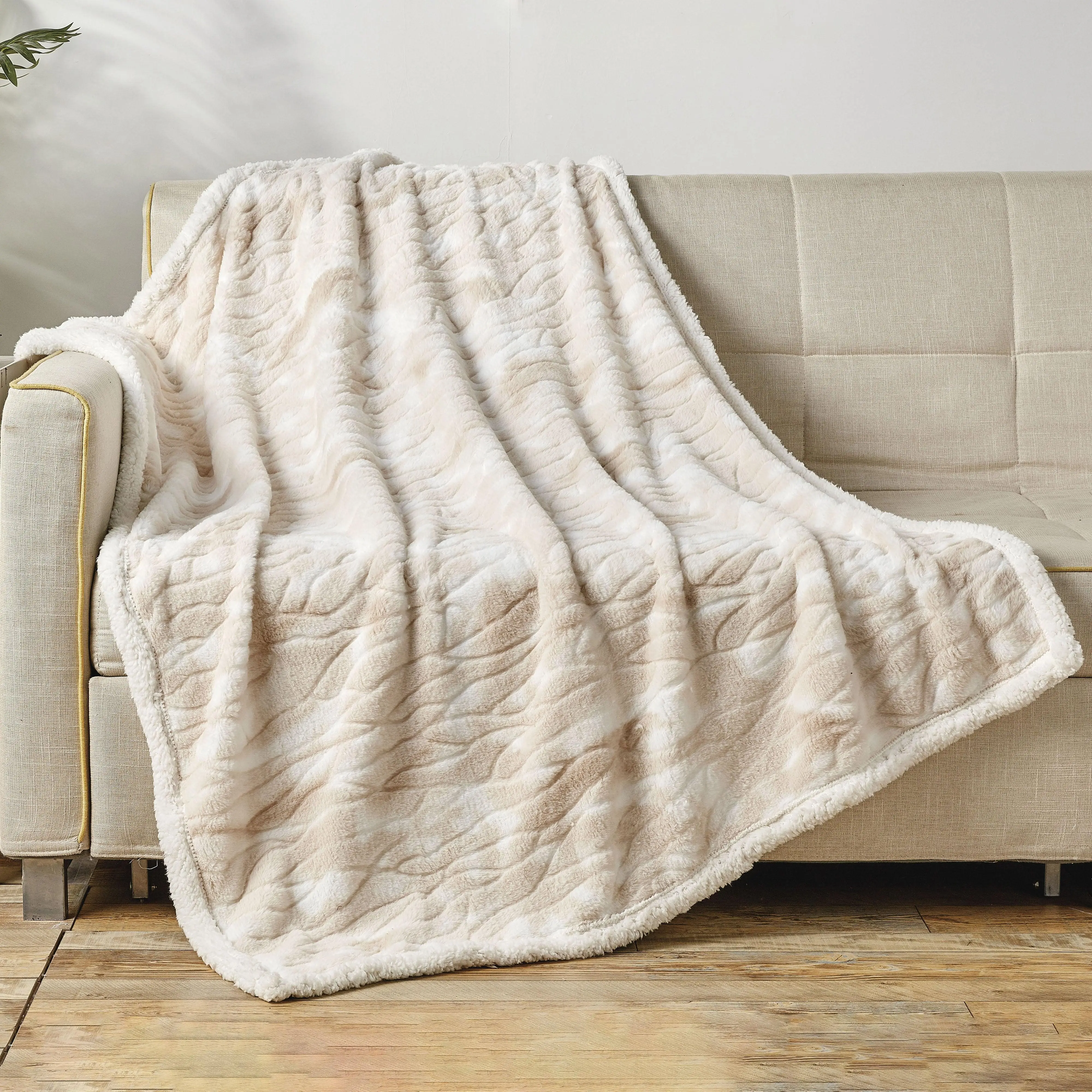 Elegant Comfort Printed Sherpa Throw Blanket - Ultra-Soft Micro Mink Fleece with Cozy Sherpa Backing, 50" x 60"
