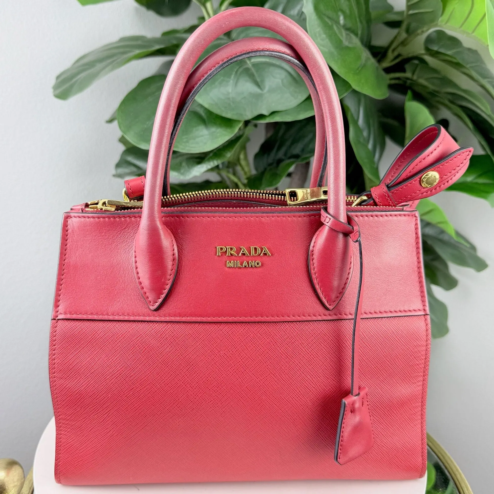 Pre-owned Leather Shoulder bags Authentic Prada Paradigme Saffiano Shoulder Bag, Good Condition Pre Loved Luxury Bag