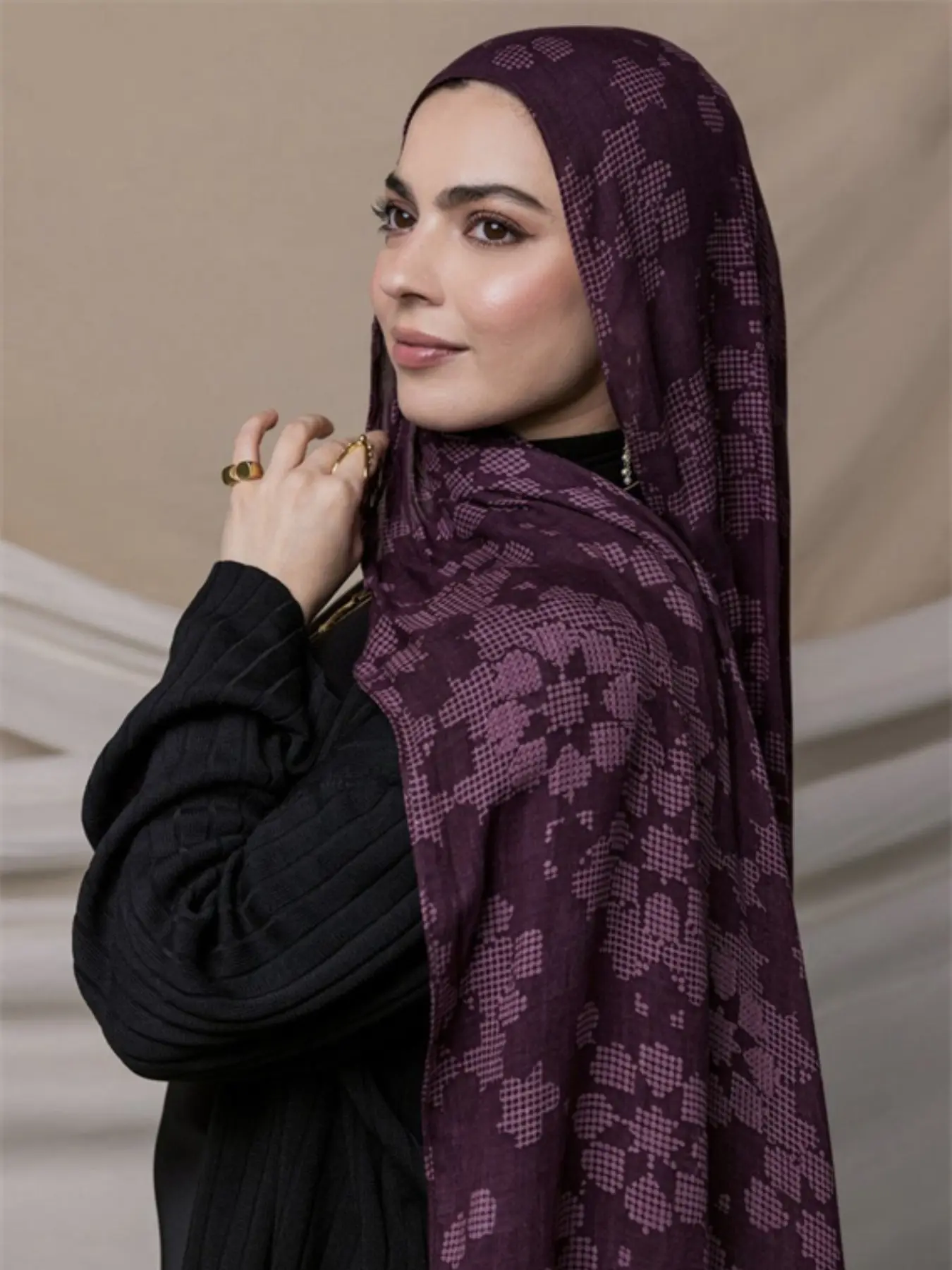 Women's Fashion Watercolor Headscarf 80x180cm Polyester Muslim Elegant Turban Hijab, Stylish and Comfortable, Perfect for Daily Wear and Special Occasions Headscarf