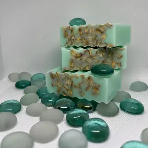 Oatmeal Base Soap | Peppermint Scent