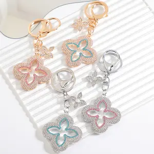 Tassel four-leaf clover alloy keychain, exquisite accessory keychain, gift for girlfriend, bag charm pendant | Car Keys & Handbag Accessory Gift | Perfect Gift Idea