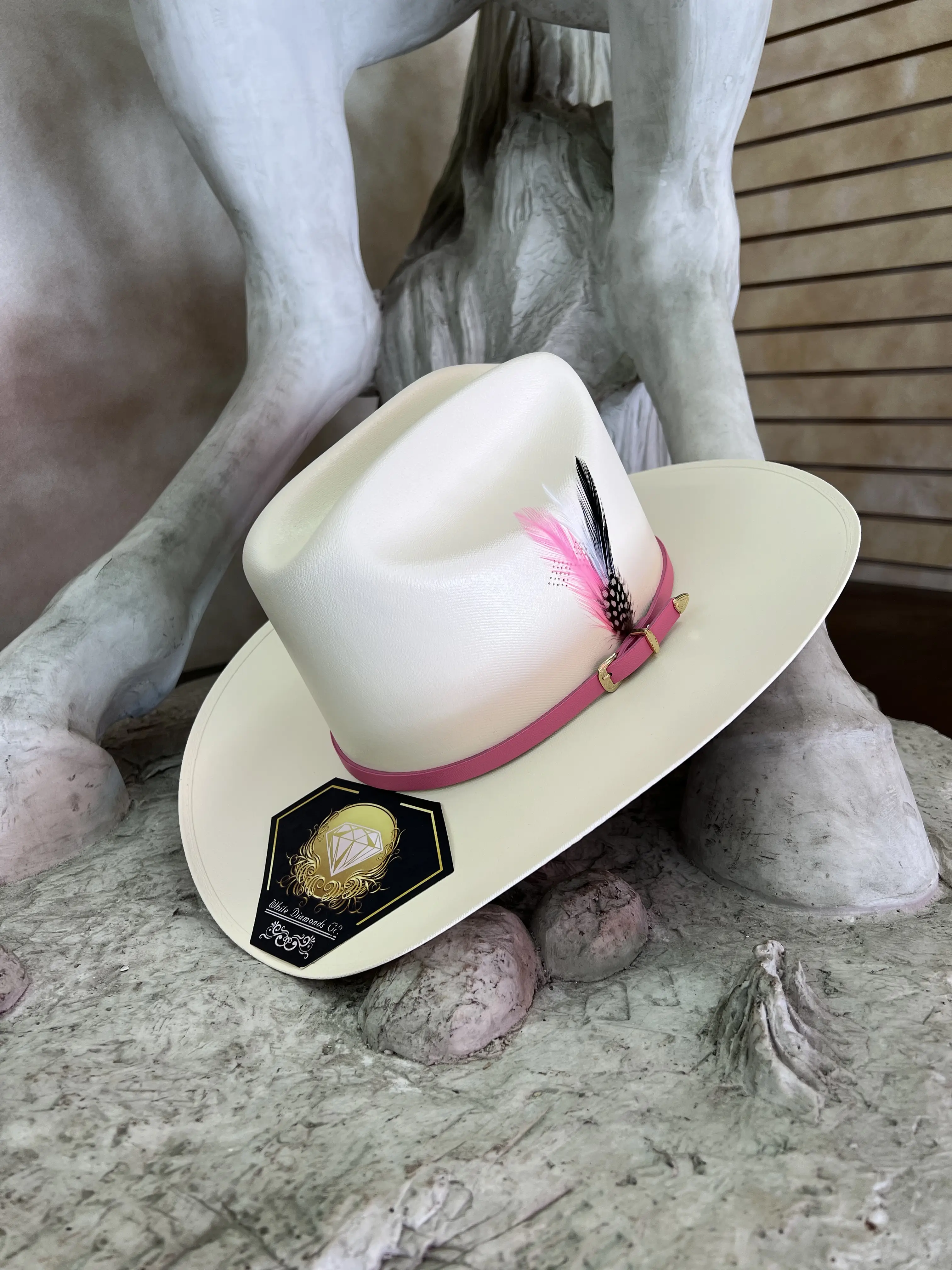 1000x  La Virgin - White Diamond, 1000x Sombrero Sinaloa La virgin