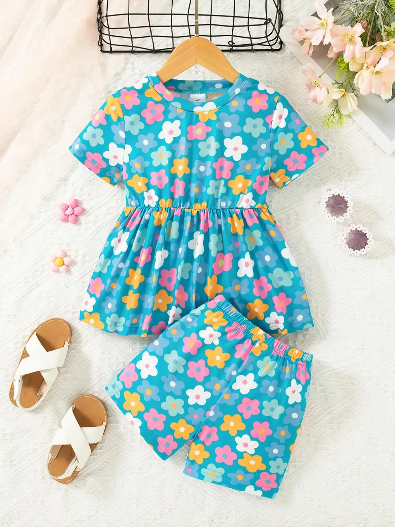 Toddler Girl's Flower Print Tee & Shorts Set, Cute Casual Round Neck Short Sleeve T-shirt & Shorts, Summer Clothes for Kids