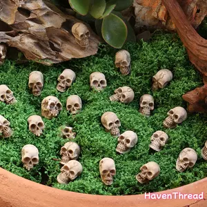HavenThread Mini Skull Decoration 20pcs/40pcs Set DIY Skull Ornaments for Halloween Ghost Festival Fish Tank Bottom Sand Decor Portable Durable Easy Placement