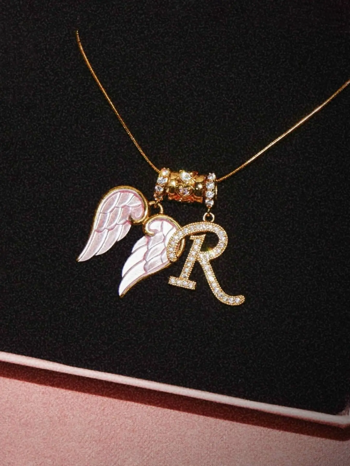 Vintage Sweet Style Wing Charm & 26 Letter Design Pendant Necklace, Women's Zircon Inlay Jewelry, Alphabet Letter Necklace