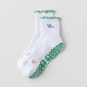 Floral embroidered Grip Socks｜non-slip socks | original design | yoga, pilates, lagree, barre socks