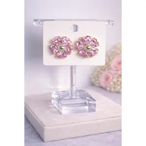💗 Blush Bloom Pink Crystal Stud Earrings 💗