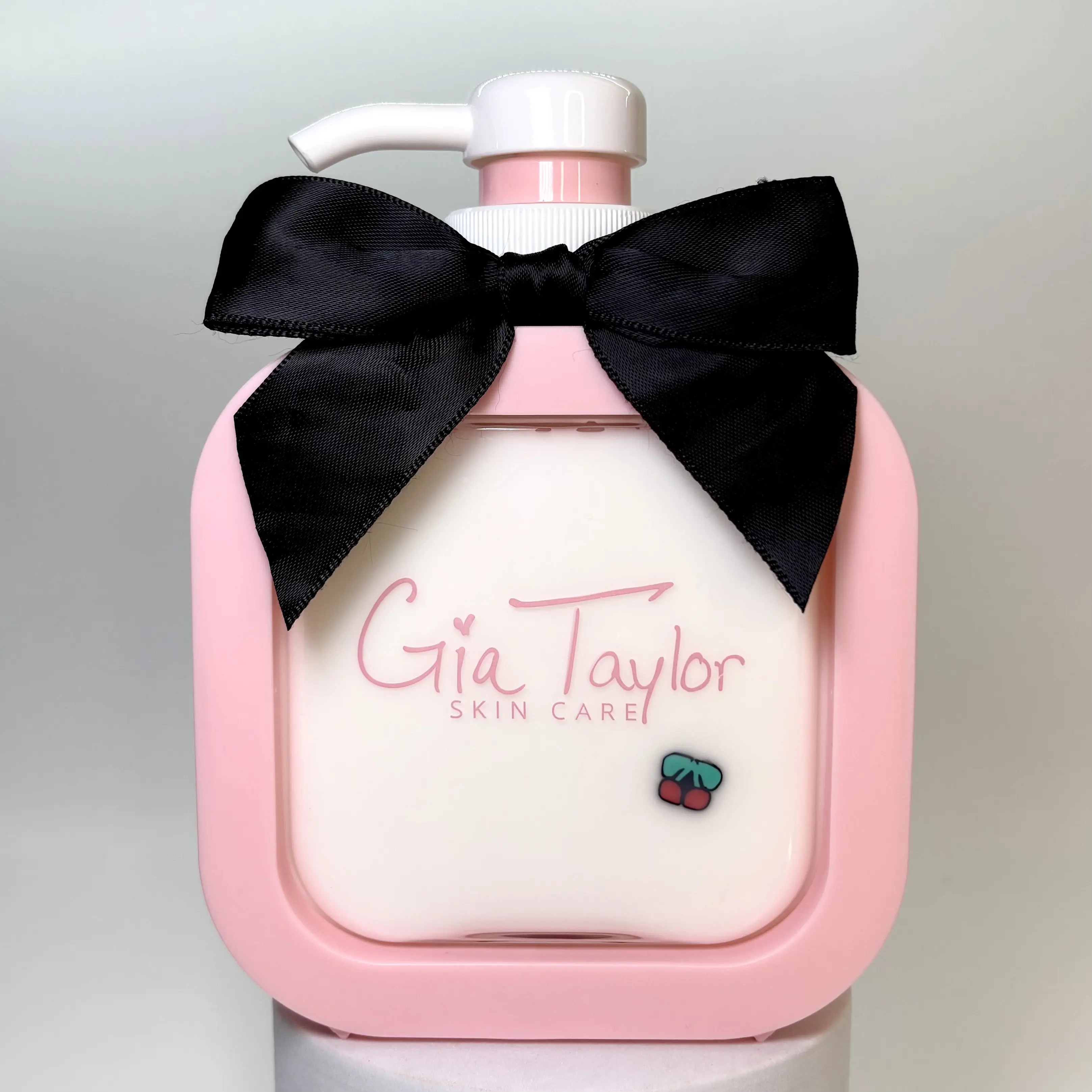 Rich Mature Cherry Almond Scented Lotion // Thick Formula Creamy and Rich Body and Hand Lotion // Vegan and Cruelty Free Lotion // Handmade Lotion // Hydrating Lotion // Cute Girly Bow Lotion