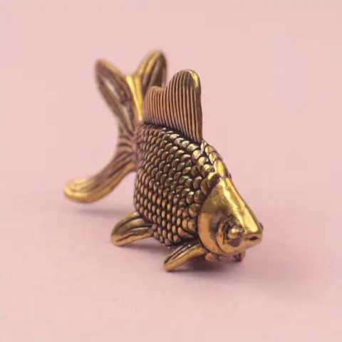 Small Goldfish Figurine, Beautiful Design, Perfect for Home Decor, Living Room Decoration & Gift, Enhance Your Space Aesthetics, Statue, Ornaments, Decorative Figurines, Decoration Items, Creative Home Decor