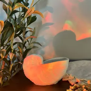 Handmade White Tea & Sea Salt spiral candle (Nautilus Shell)