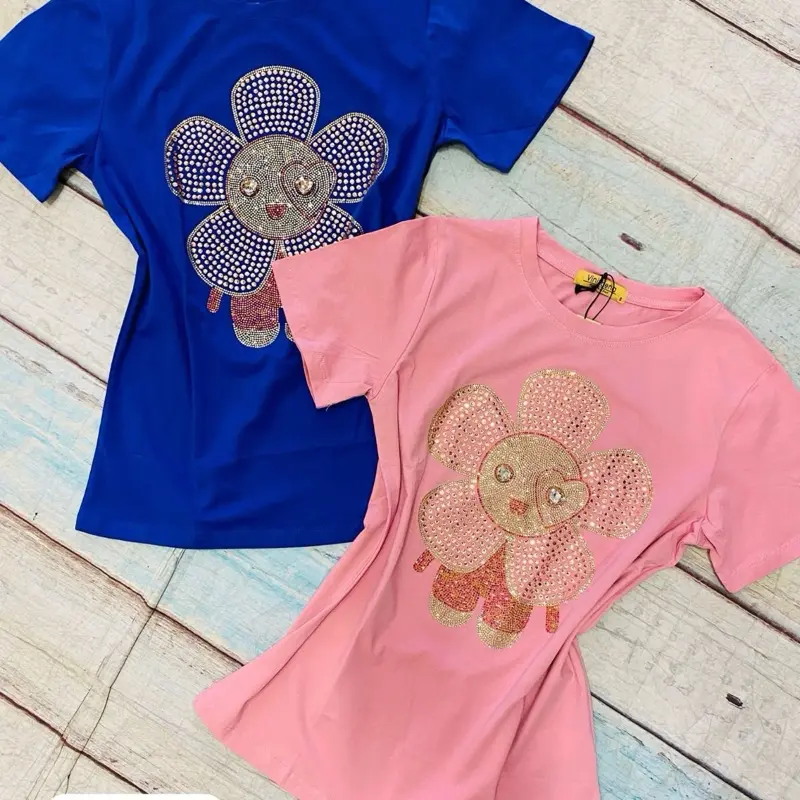 Vinizbena  Rhinestones Smile Flower Design Women T-Shirt Top Crewneck
