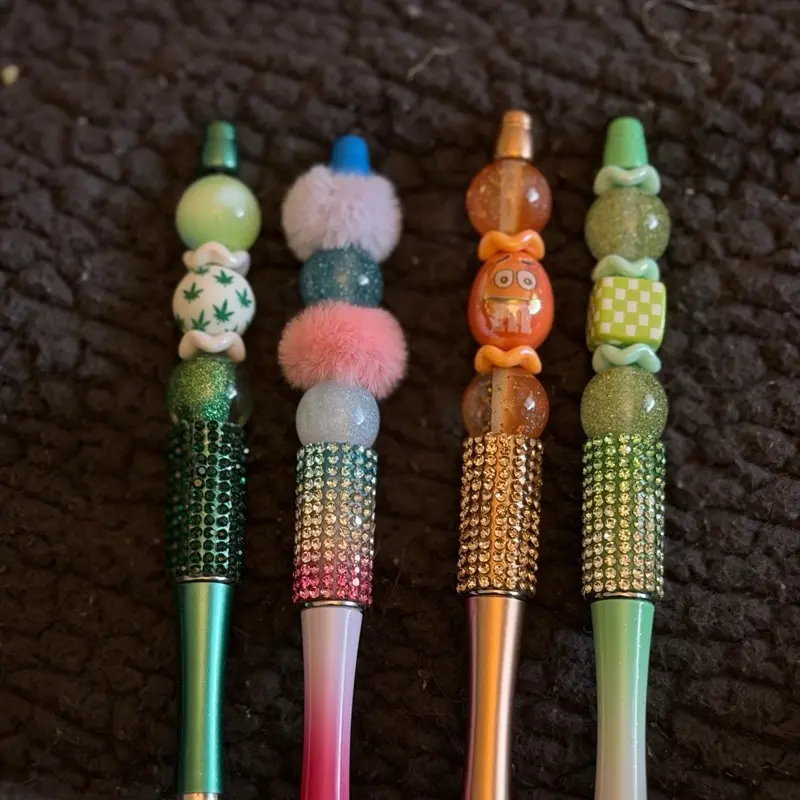 Customizable beaded pens