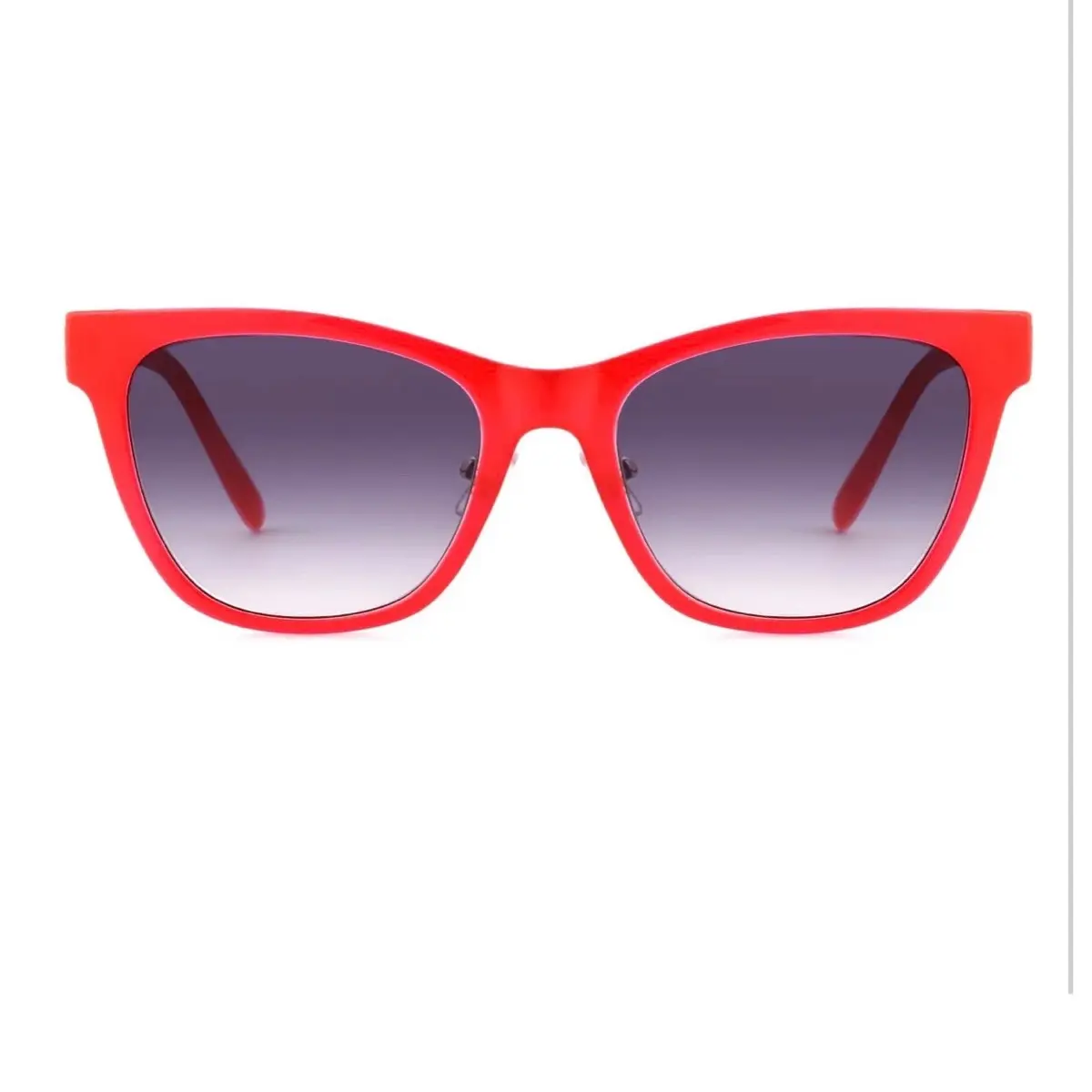 Foster Grant Silver Spring Female Cat-Eye Sunglasses, Red Recycled Plastic Full-Rim Frame with Low Bridge Fit, Polarised Smoke Grey Gradient Lenses & 100% UVA-UVB Lens Protection, Polarised Lenses, People With High Cheekbones, Polarized Lens