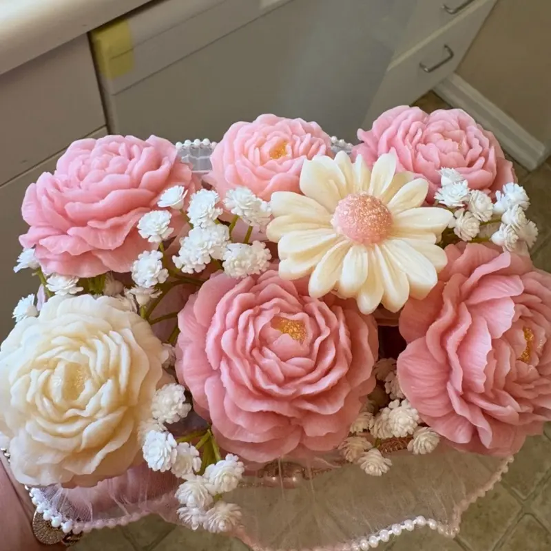 Personalized Handmade Floral Candle Arrangement, Customizable Color, Customizable Scent