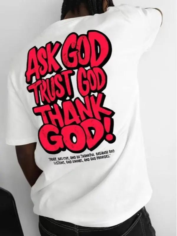 Fashionable Men's Street Graffiti-style T-shirt, Featuring "Pray, Believe, Give Thanks" Faith-inspired Text Design Elements. Ideal for Daily Outings or Social Gatherings.