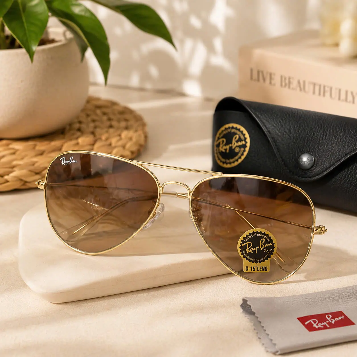 Ray-Ban Justin Sunglasses for Men & Women – Matte White Frame, Black Lens Design