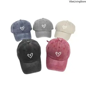 Women's Heart Embroidered Baseball Cap - Adjustable Soft Casual Trendy Fashion Headwear, Bag Accessory for Daily Wear, Outdoor Use, Ca
