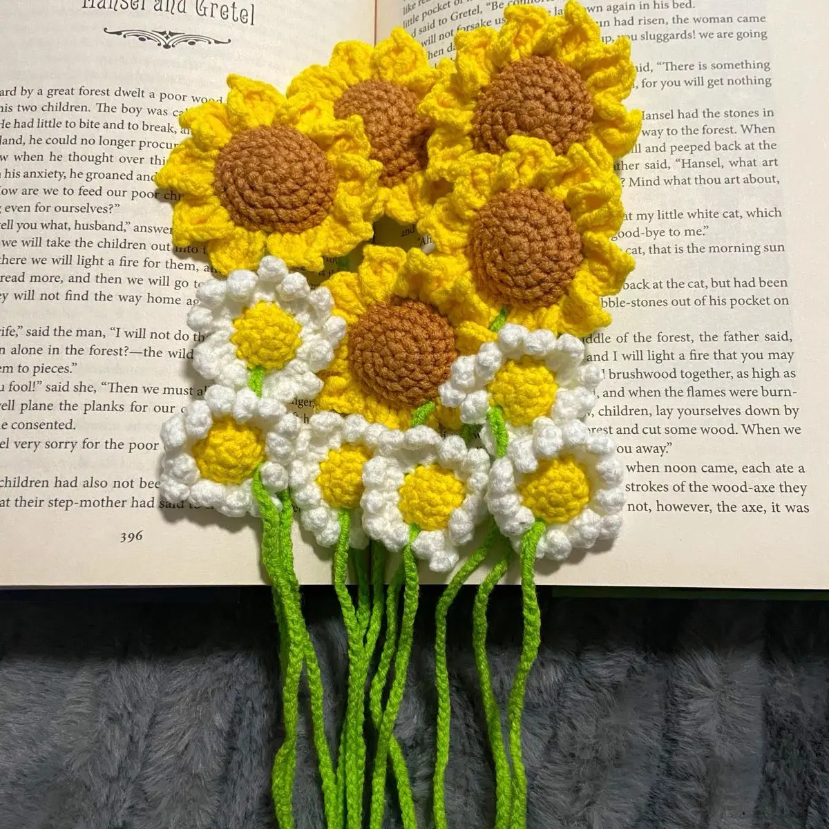 Crochet SunFlower Strawberry Bookmark