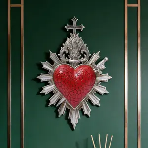 Resin Heart Flame Arrow Decorative Hanging Ornament, European Style Wall Decoration, Handmade Craft for Home Hotel Religious Photography Props, Wall Ornaments, Interior Decoration Accessories