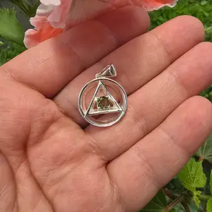 Moldavite Alchemy Pendant-Moldavite faceted Gemstone .925 Silver