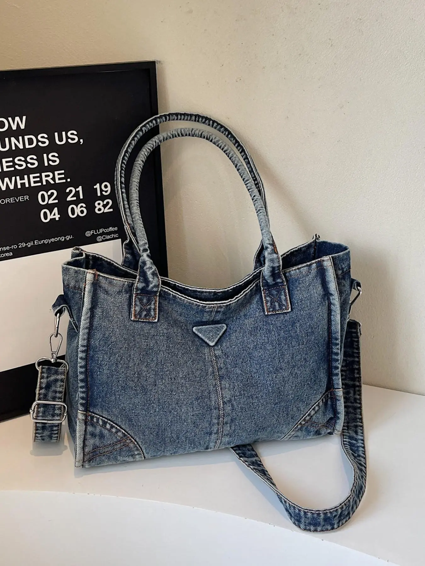 New washed denim tote bag, retro versatile denim shoulder bag, multifunctional stylish casual crossbody bag, women’s everyday commuter bag, women’s tote bag with adjustable shoulder strap, casual medium-size commuter work bag