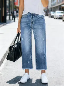 Women's Relaxed Fit Distressed Straight Leg Jeans, Comfortable Ripped Wash with Frayed Hem for Street Style Fashion, Trendy Denim Jeans Streetwear