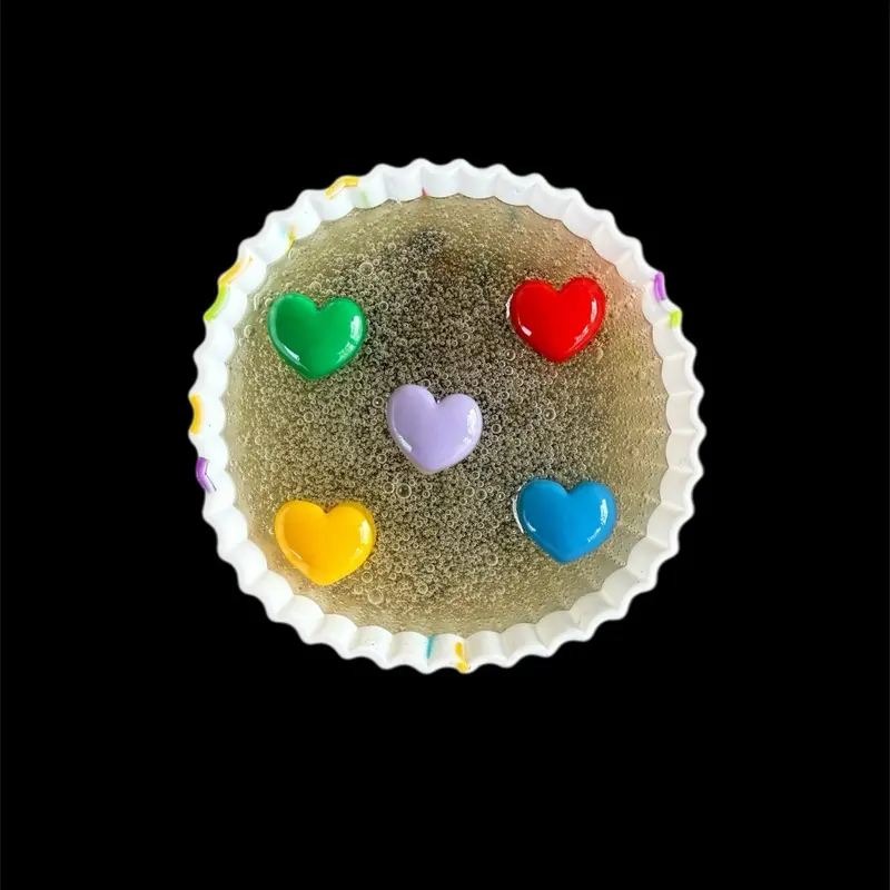Reusable Cupcake Pickable Pebble Pad with heart toppers