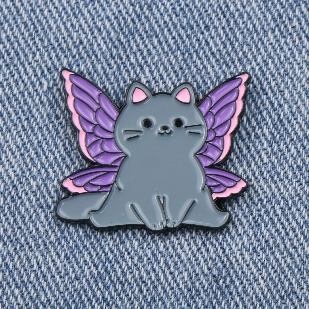 Cute Butterfly Wings Kitten Brooch - Cartoon Animal Badge Fashion Accessory for Schoolbags, Clothing Buckles