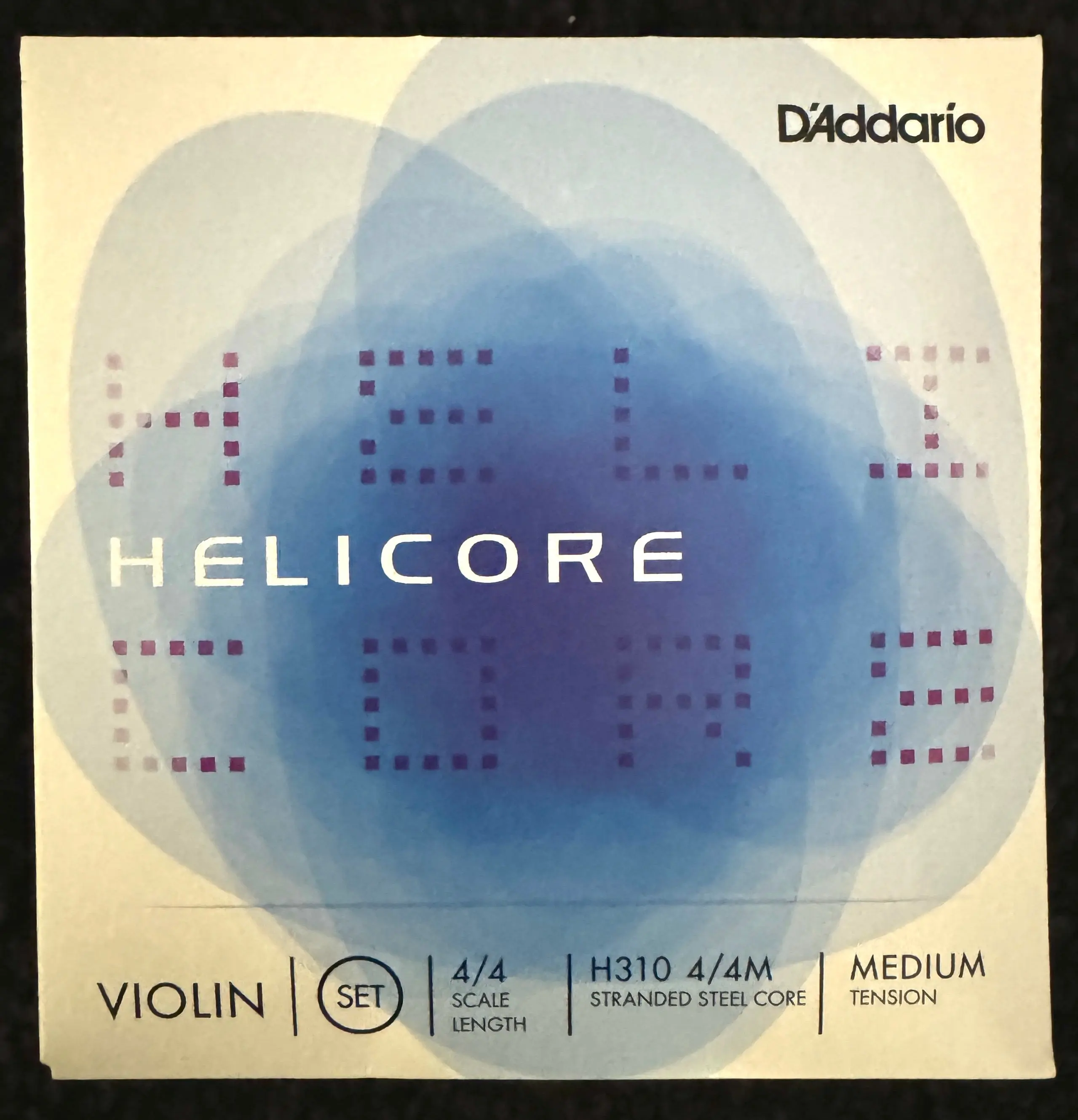 D'Addario Helicore Steel Violin String Set, 4/4 Scale, Medium Tension, 13in, for Advancing Student Players, Quick Bow Response, Warm Tone, Optimal Playability, Unparalleled Versatility, Widely Trusted, Wide Range Of Instruments