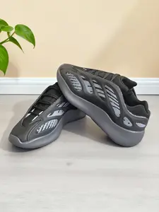 2026 New Unisex Coconut Dad Shoes, Thick Sole Trendy Sports Casual Sneakers, Pointed Toe Flatform, All Seasons, Medium Width