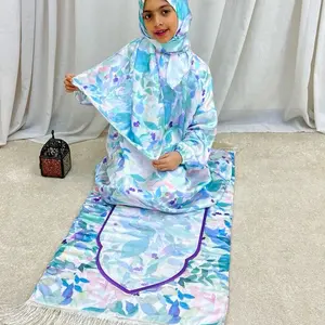 Ramadan's prayer outfit (Isdal) with a matching prayer mat, perfect for Tarwaah