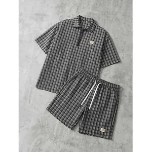 Men’s trendy plaid casual athletic set featuring a classic half-zip Polo shirt (short sleeves) and drawstring sports shorts—casual and stylish, ideal for vacations and everyday commuting, versatile for pairing.