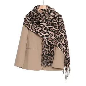 Leopard Print Scarf Shawl Wrap for Women Soft Lightweight Winter Blanket Scarf Fashion Animal Print Accessory All Seasons