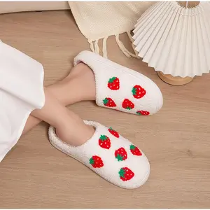 ‌Women's Fuzzy Slippers with Strawberry Design Warm Plush Bedroom Shoes Non Slip Indoor Slippers Comfortable House Shoes for Home‌ Soft Flipflop