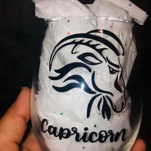 Customized wine glasses Customized wine glasses