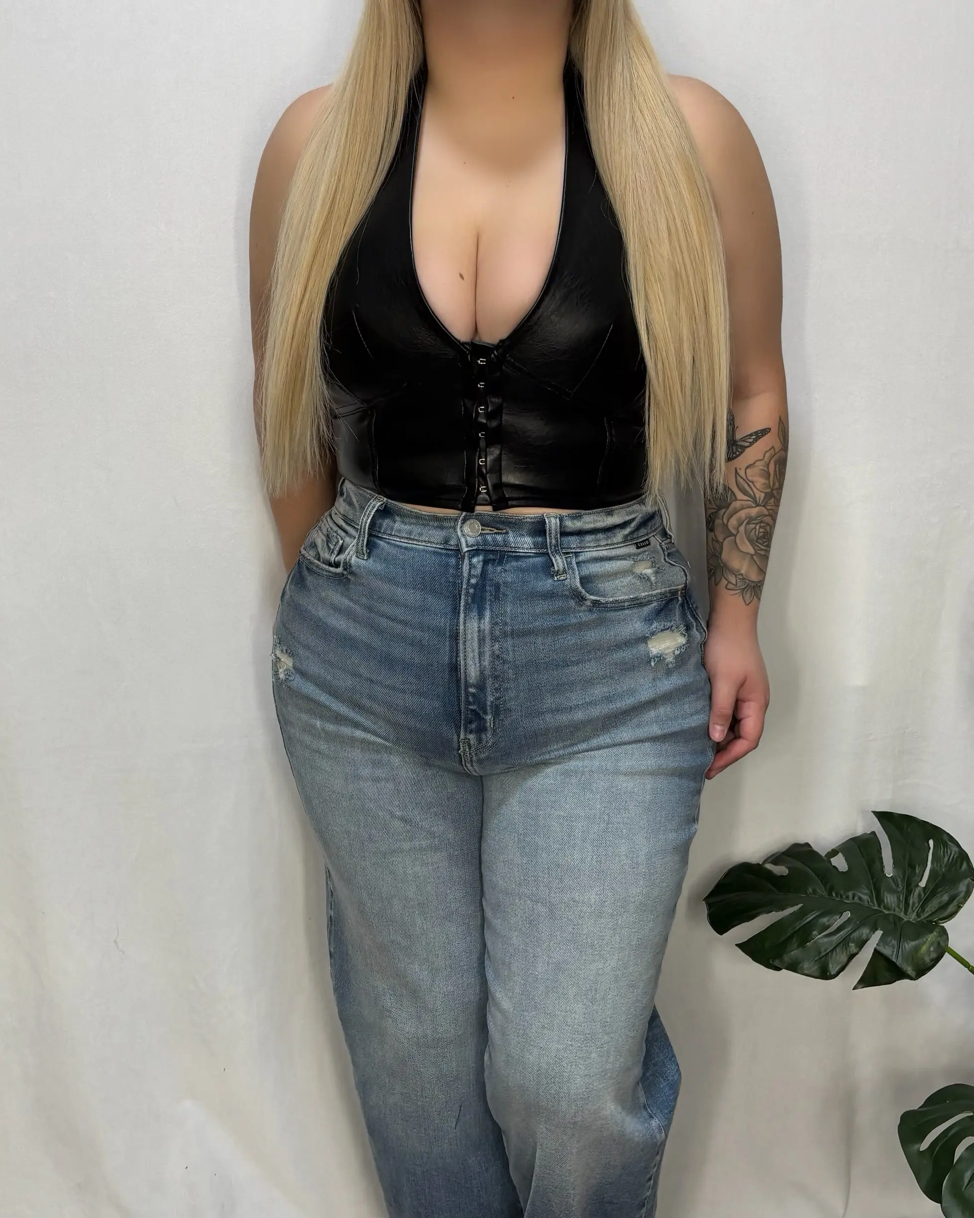Melanie Halter Top (Black)