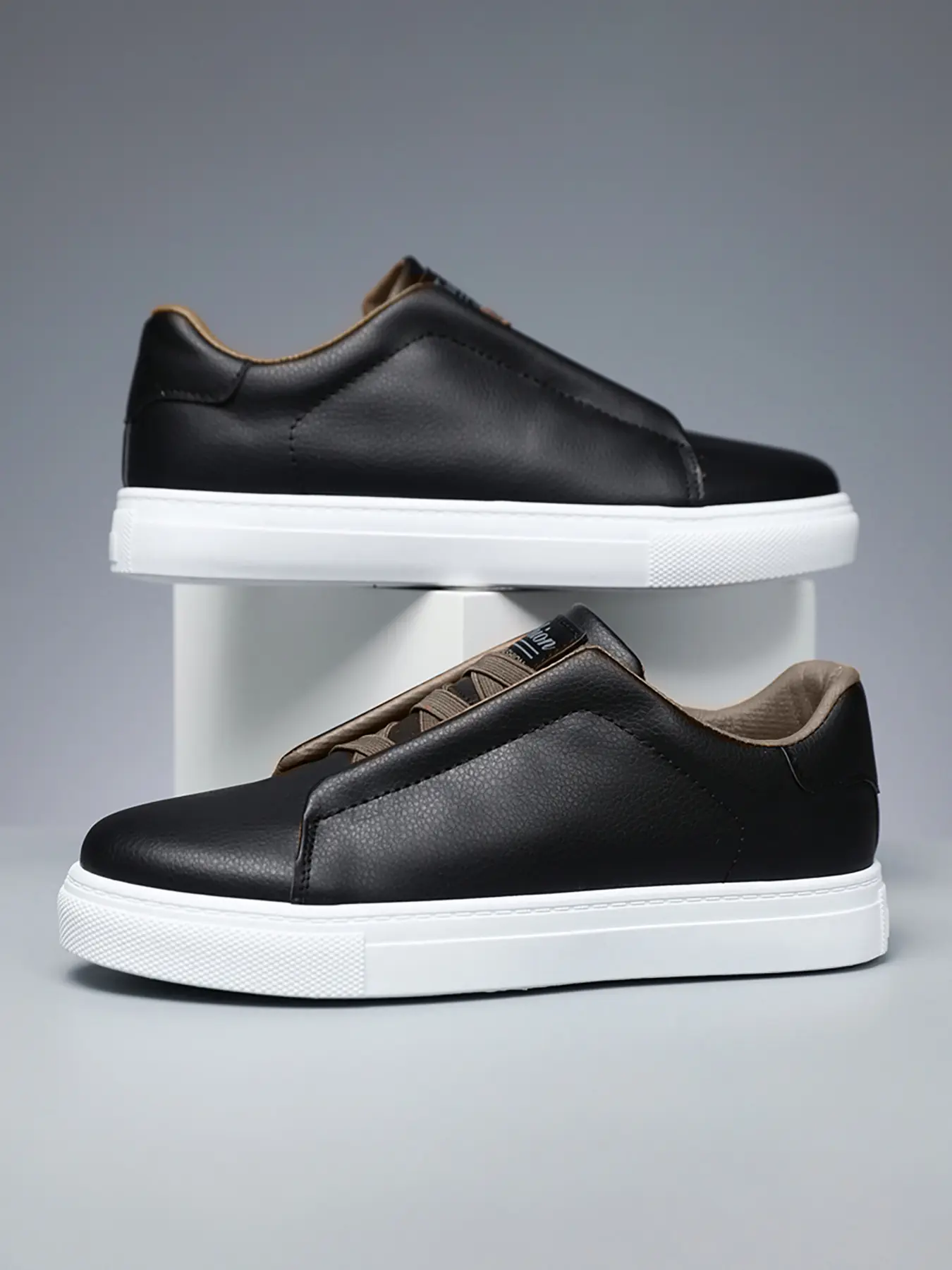 Men's Solid Color Lace Up Low Top Sneakers, Casual Comfortable Sports Shoes for Outdoor Walking Jogging Traveling, Breathable Non-slip Sneakers